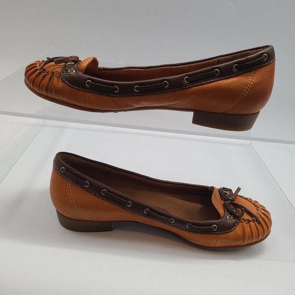 Sofft | Shoes | Sofft Shoes Womens 7 M Slip On Loafers Burnt  Sofft Shoes Womens 7 M Slip On Loafers Burnt Orange Brown Trim Leather‎ Flat